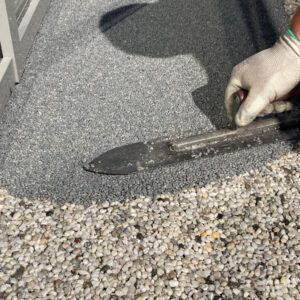 ©Terramore-Bodendesign_Steinteppich-verlegen